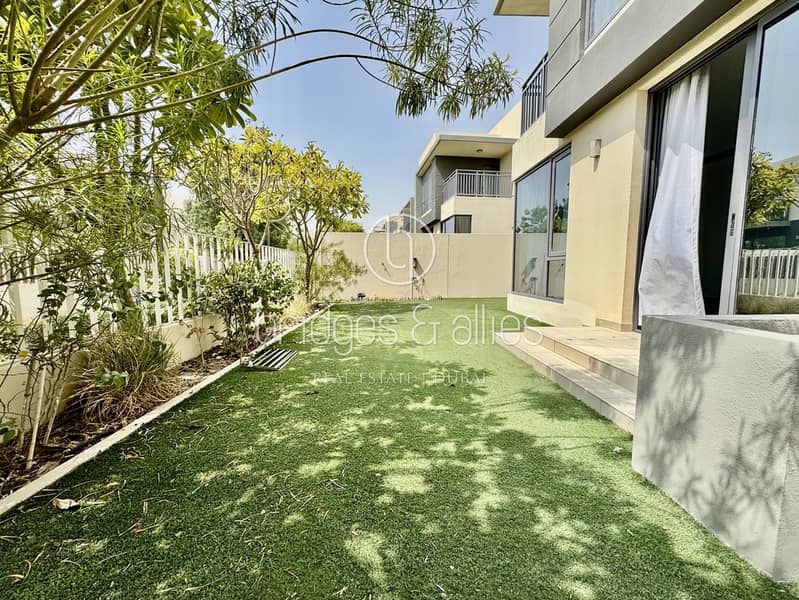 位于迪拜山庄,枫叶社区,枫叶2号公寓 4 卧室的别墅 285000 AED - 12428422 位于迪拜山庄,枫叶社区,枫叶2号公寓 4 卧室的别墅 285000 AED - 12428422