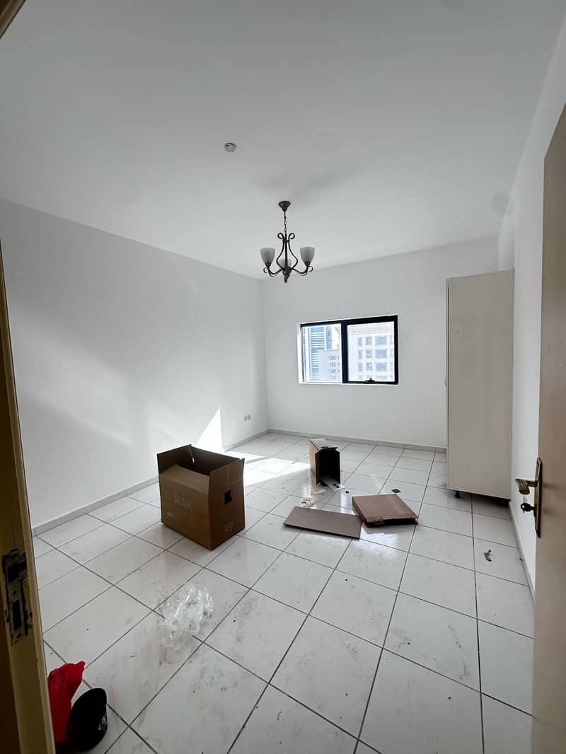 10 صورة واتساب بتاريخ 2025-08-05 في 14.45. 34_3d8e798f. jpg