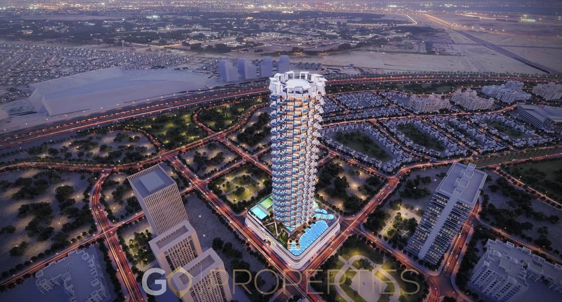 8 Exterior Royale 4. jpg