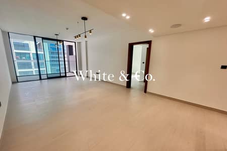 1 Bedroom Flat for Sale in Jumeirah Village Circle (JVC), Dubai - Brand new | Massive layout | Vacant now
