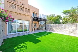 فیلا في زلال 2،زلال،البحيرات 4 غرف 370000 درهم - 12431473