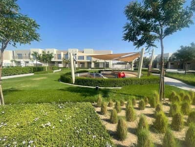 4 Bedroom Townhouse for Rent in Dubai South, Dubai - Peaceful | Great Location | Bright