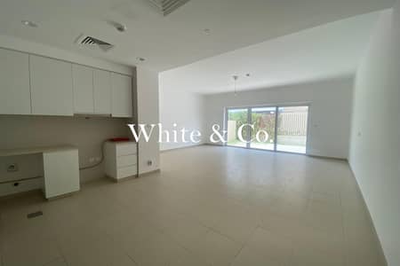 2 Bedroom Flat for Rent in Dubai South, Dubai - Next To Pool | Ground Floor | Vacant Now