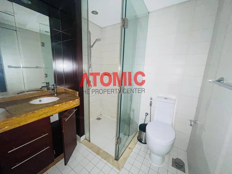 Spacious 2 bed | high floor | blvd view - Image 23