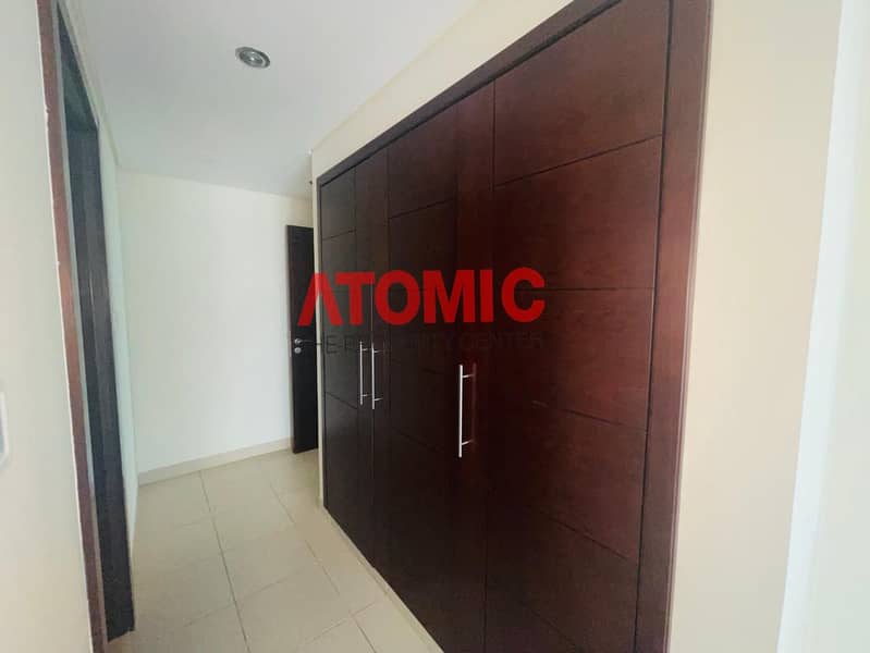 Spacious 2 bed | high floor | blvd view - Image 24