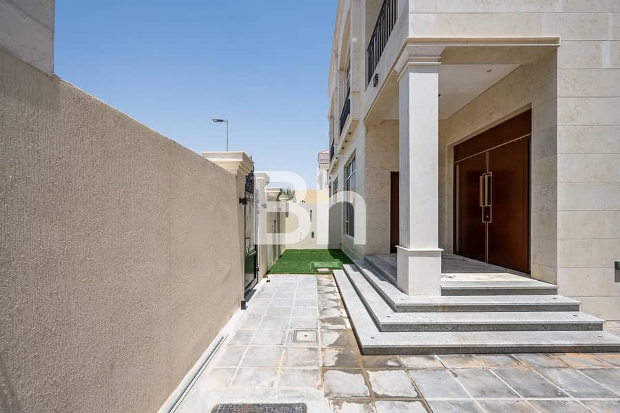 Luxury 6BR Villa | Private Pool | Prime Location