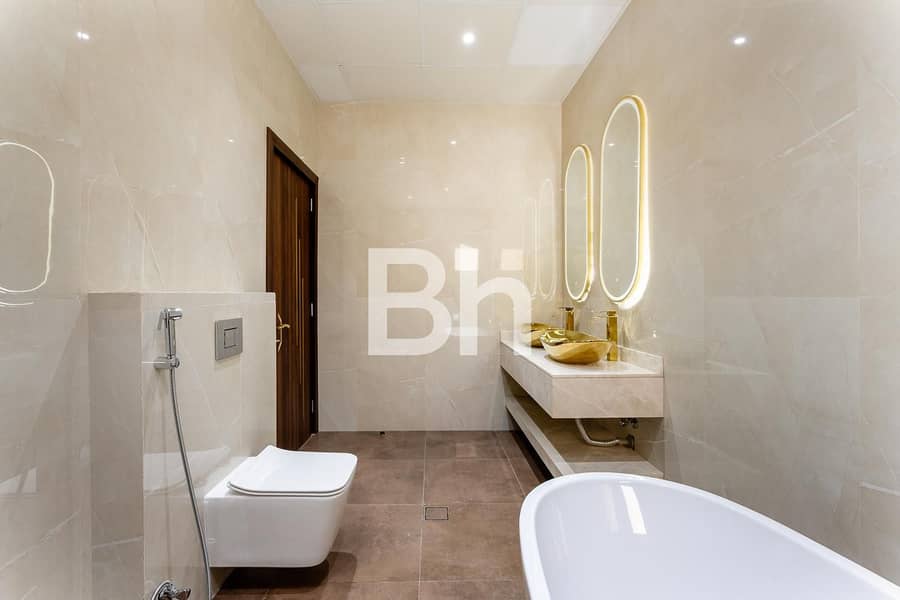 Luxury 6BR Villa | Private Pool | Prime Location - Image 16