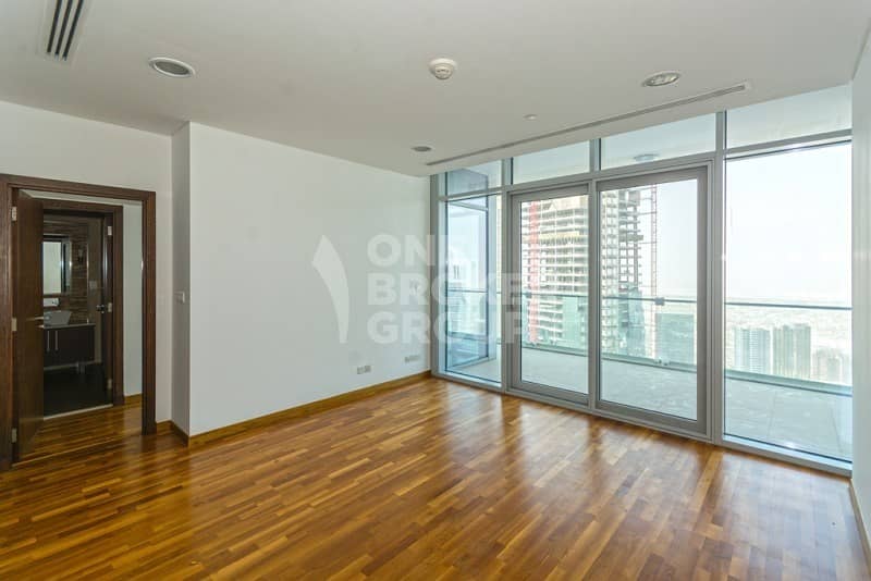High Floor | Well Maintained Unit | Sea View