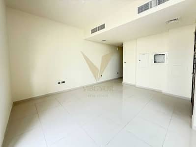 3 Bedroom Villa for Rent in DAMAC Hills 2 (Akoya by DAMAC), Dubai - 3BHK-Single Row-Maid’s Room-L-Shaped-Corner Unit