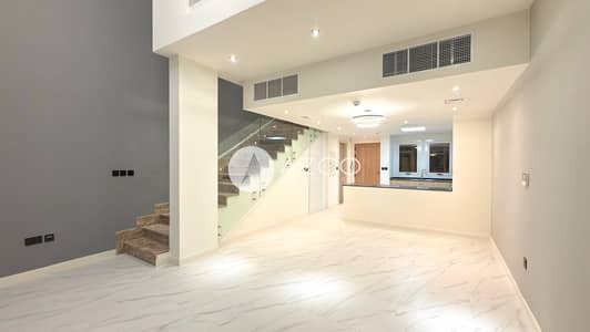 2 Bedroom Townhouse for Rent in Dubailand, Dubai - Modern 2BR Townhouse | Prime Amenities | Call Now