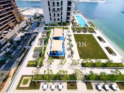 1 Bedroom Flat for Rent in Dubai Harbour, Dubai - Ocean Beach Harbour And Pool Views