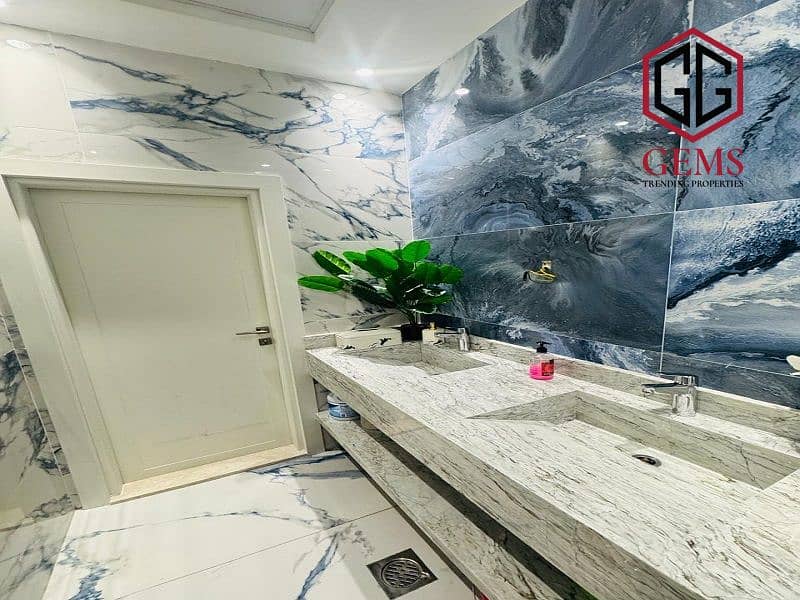 MODERN | SPACIOUS | MAIDS ROOM | LANDSCAPE GARDEN - Image 11