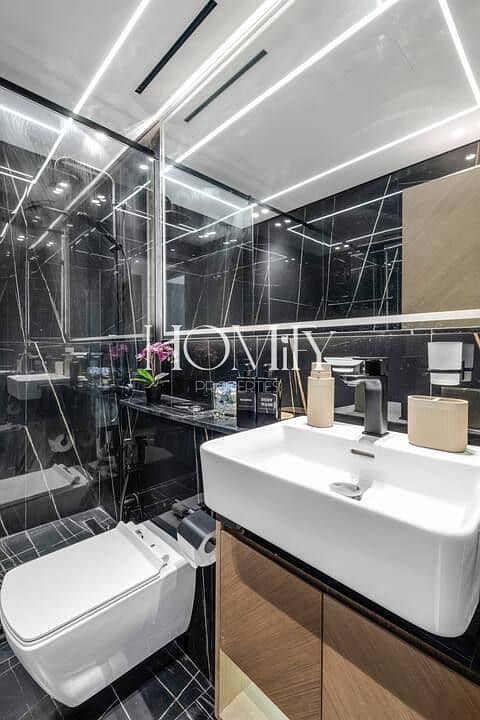 8 bathroom 2. jpeg