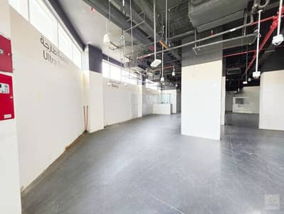 Shop for Rent in Al Sufouh, Dubai - imgonline-com-ua-Lightening-ebP5KyscMEBvv-Photoroom-Photoroom. png