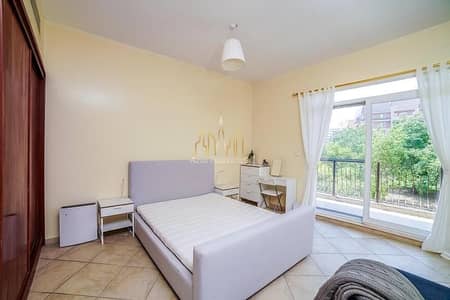 Fully Furnished Spacious Studio on a Low Floor Fully Furnished Spacious Studio on a Low Floor