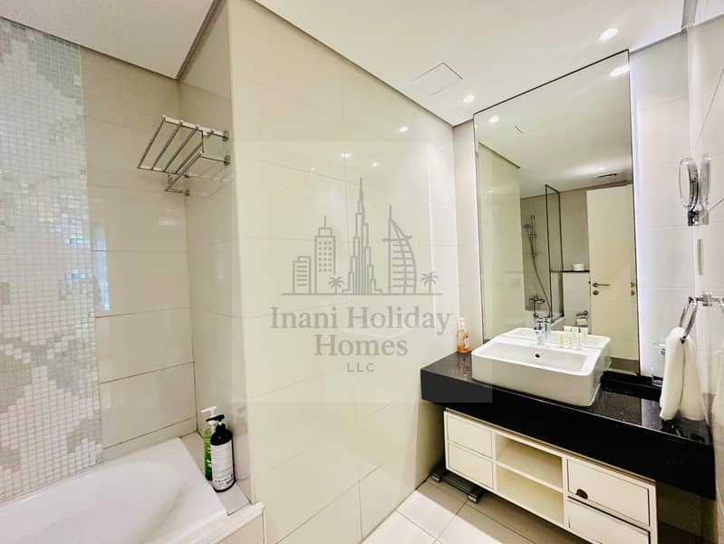 Elegant 1BR With all Bills| Close to Dubai Mall - Image 24