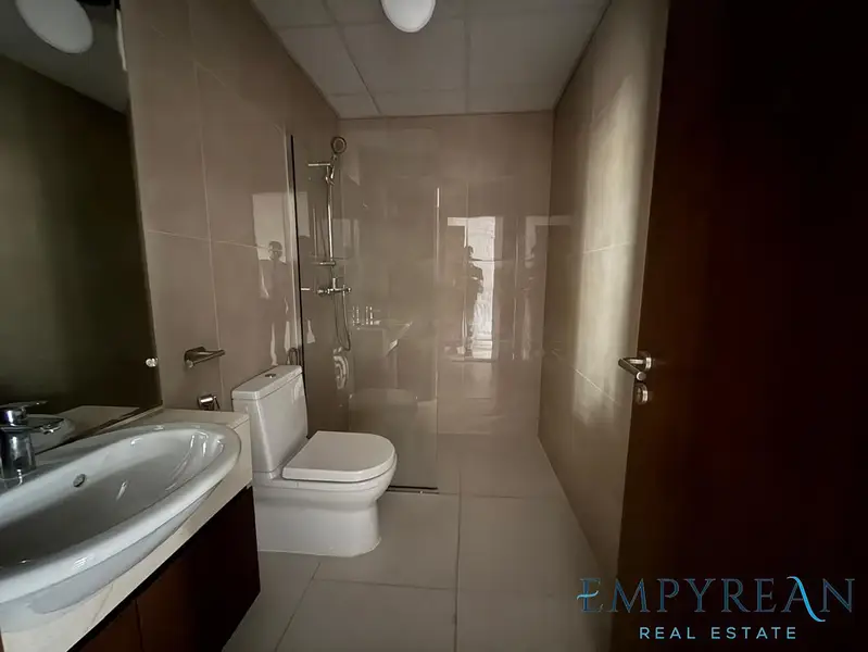 Spacious & Bright 3BR Furnished Apt with Open Views