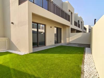 4 Bedroom Villa for Rent in Dubai South, Dubai - Corner Unit | Close to Amenities | Ready to move