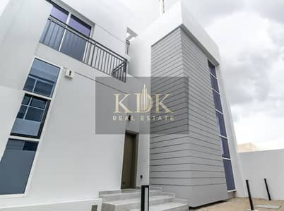 迪拜体育城， 迪拜 4 卧室别墅待租 - Intima Villa 6 - front view 1. jpg