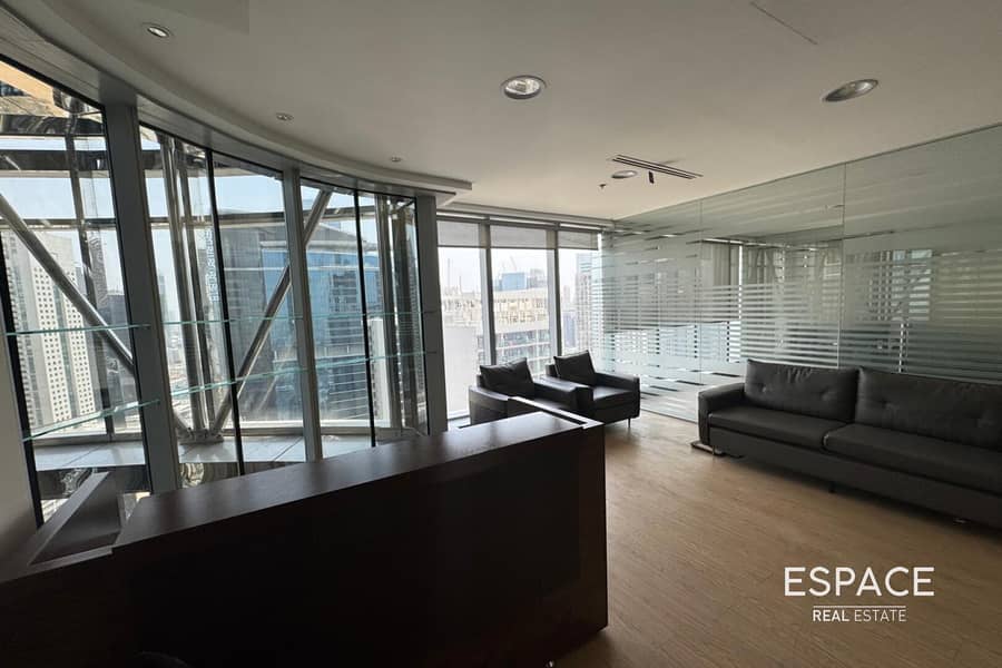 Vacant | Prime Location | Canal View Vacant | Prime Location | Canal View