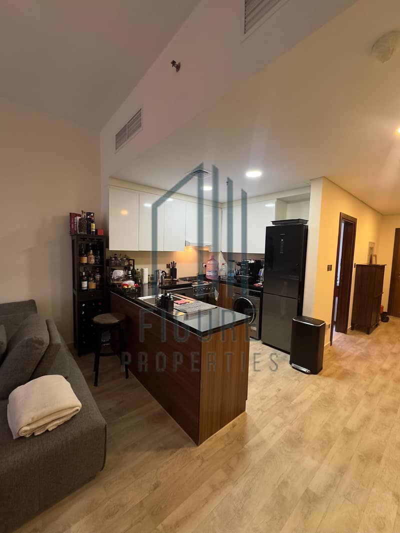 Simi Furnished 1BR | Ready to move in | Corner unit - Image 11
