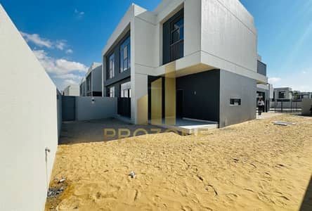 فیلا 3 غرف نوم للايجار في دبي الجنوب، دبي - 1. jpg