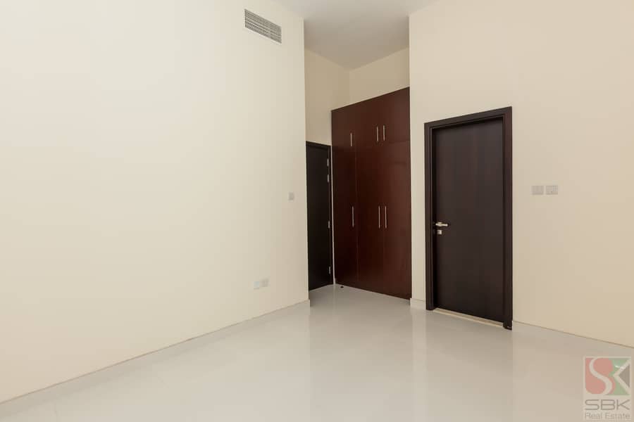 3 Al Awadhi Building Al Warqa (57). JPG