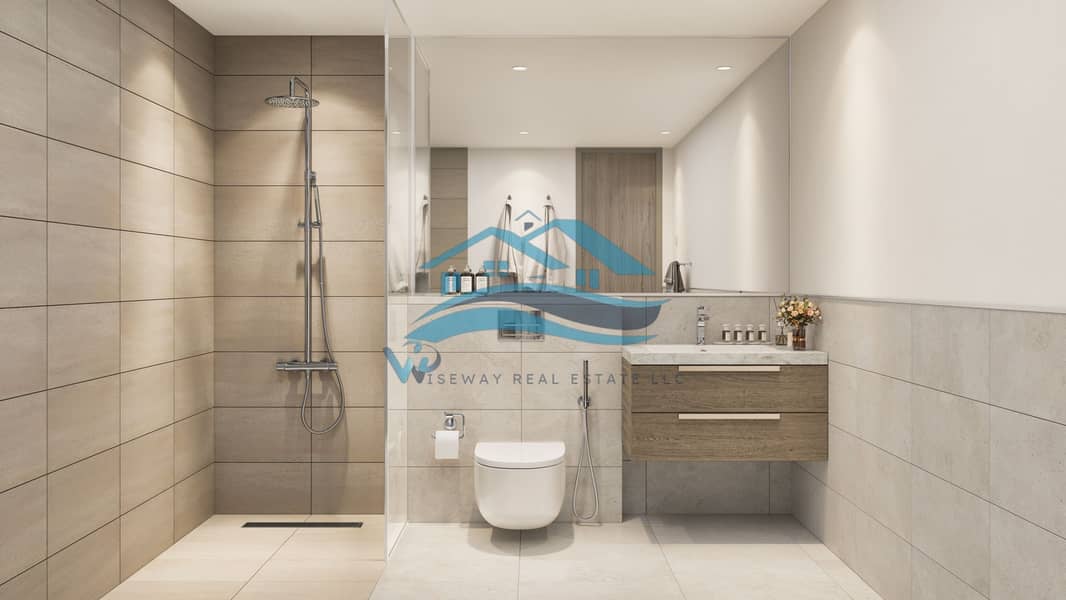 6 Bathroom. jpg