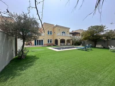 5 Bedroom Villa for Sale in Jumeirah Park, Dubai - Internal Location | Large Plot | Vacant soon |