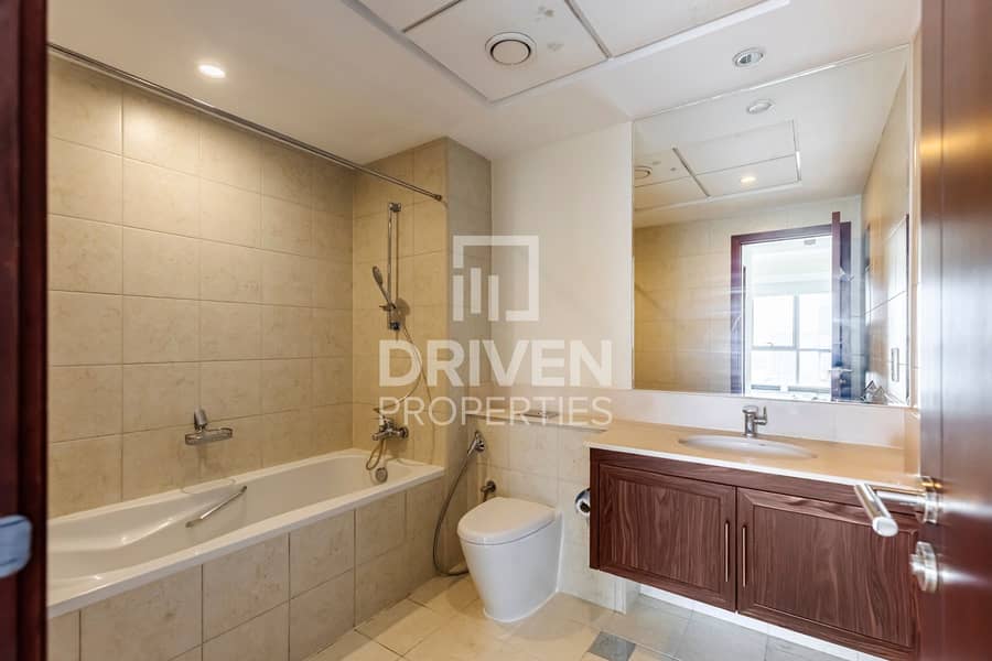 High Floor | Stunning Boulevard View | High ROI - Image 8