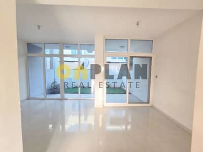 3 Bedroom Villa for Rent in DAMAC Hills 2 (Akoya by DAMAC), Dubai - 01 (1). jpeg