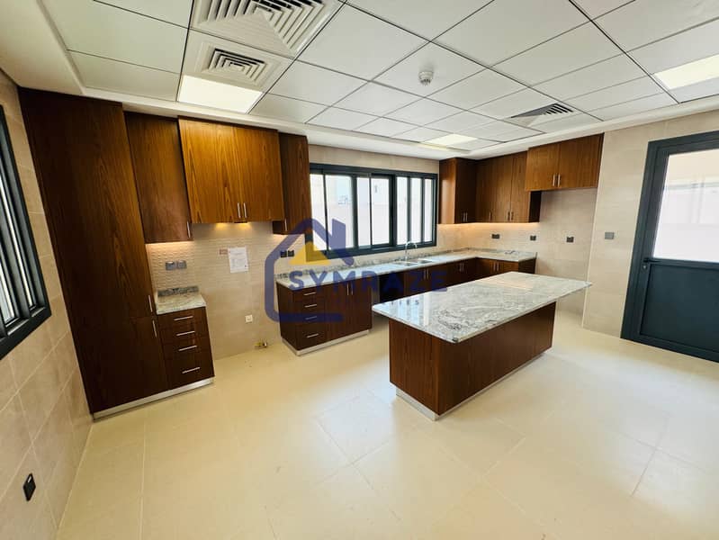 LUXURIOUS 4-BEDROOM MODERN VILLA WITH PRIVATE POOL