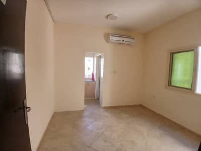 استوديو  للايجار في مويلح، الشارقة - 20250128_114855. jpg