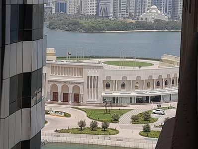 فلیٹ 4 غرف نوم للايجار في المجاز، الشارقة - 20250726_130609. jpg
