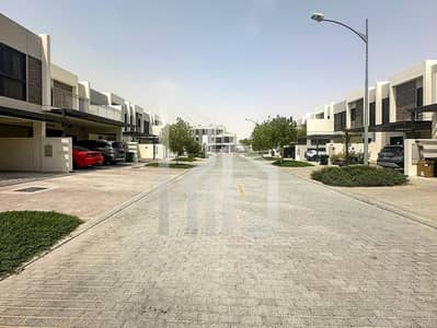 3 Bedroom Townhouse for Rent in DAMAC Hills 2 (Akoya by DAMAC), Dubai - Corner Unit | Vacant | Closed Kitchen