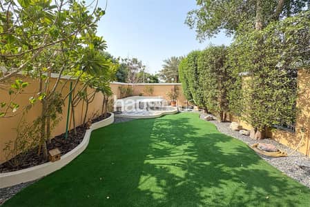 1 Bedroom Townhouse for Rent in Jumeirah Village Triangle (JVT), Dubai - Park Backing | Upgraded | 1 Bedroom + Study