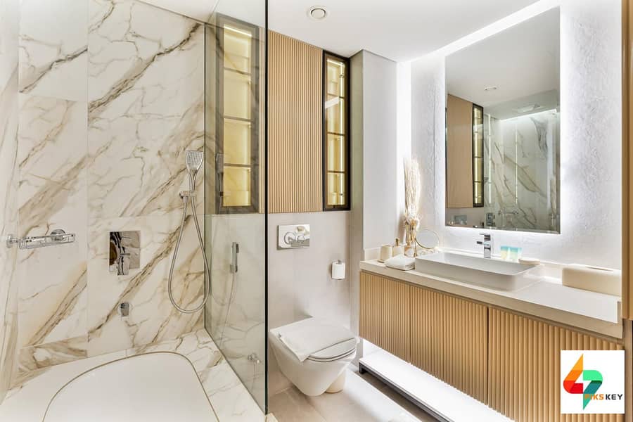 ALL INCLUSIVE & NO EXTRA CHARGES! Brand new / Fully Furnished / Marina Views - Image 9