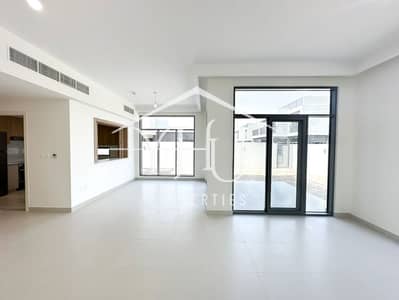 4 Bedroom Villa for Sale in Dubai South, Dubai - c7c0bf7b-b490-4d50-a794-b4e4ee10d264. jpg