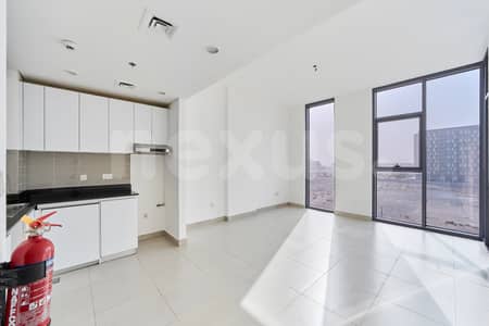 1 Bedroom Flat for Rent in Dubai South, Dubai - Maid Room | Vacant | Best View | Well Maintained