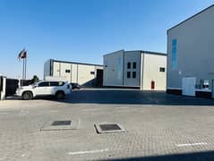 مستودع | تصميم واسع | سقف مرتفع | مع مكتب وحمام مدمجين | متاح في أكتوبر