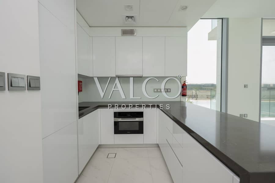 Full Lagoon View | Vacant | Corner Unit