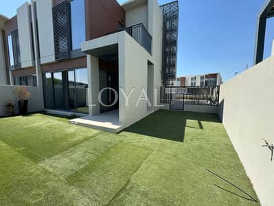 4 Bedroom Townhouse for Rent in Dubailand, Dubai - WhatsApp Image 2025-03-19 at 1.44. 55 PM. jpeg