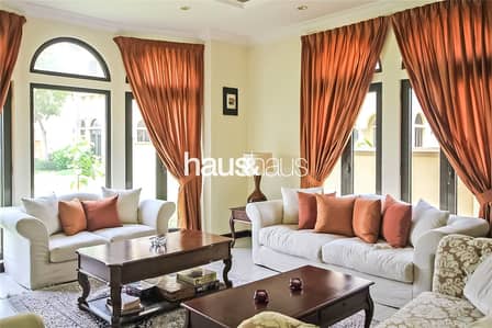 4 Bedroom Villa for Rent in Palm Jumeirah, Dubai - Available | Large Terrace | Flexible Cheques 4 Bedroom Villa for Rent in Palm Jumeirah, Dubai - Available | Large Terrace | Flexible Cheques