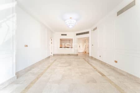 2 Bedroom Apartment for Rent in Palm Jumeirah, Dubai - Upgraded | Large Terrace | Partial Sea View