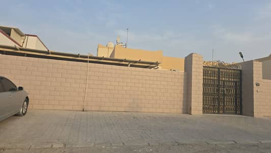 5 Bedroom Villa for Sale in Al Sabkha, Sharjah - 1000769572. jpg