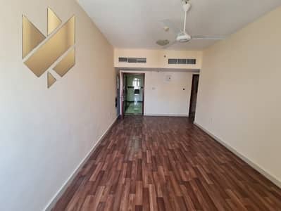 穆瓦利赫商业区， 夏尔迦 2 卧室公寓待租 - IMG-20250807-WA0044. jpg