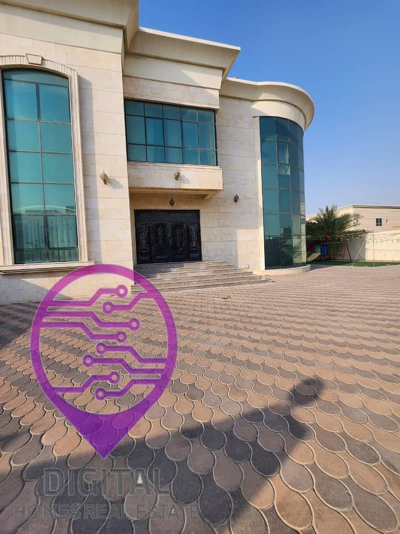 5 Bedrooms | Independent Villa | Big Garden Stunning