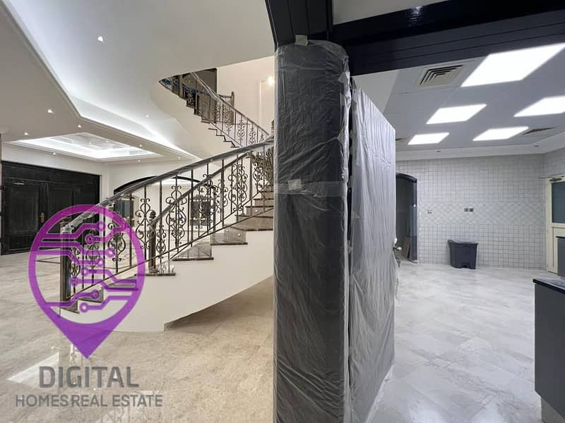 5 Bedrooms | Independent Villa | Big Garden Stunning - Image 7