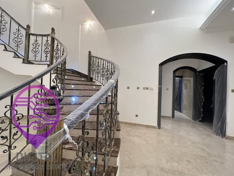 5 Bedrooms | Independent Villa | Big Garden Stunning - Image 10