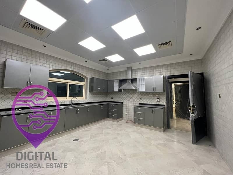 5 Bedrooms | Independent Villa | Big Garden Stunning - Image 17